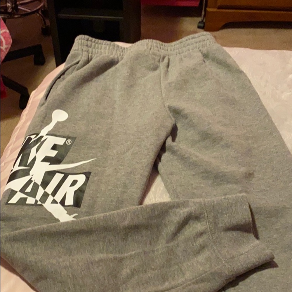 Nike jordan sweats